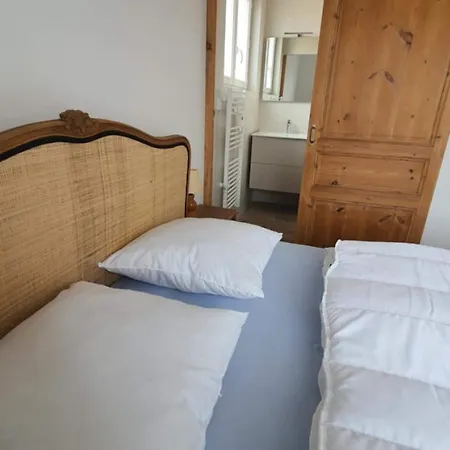 Hébergement de vacances Maison Familiale Avec Piscine Chauffee *
