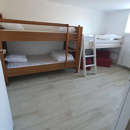 Semesterbostad Maison Familiale Avec Piscine Chauffee Jard-sur-Mer