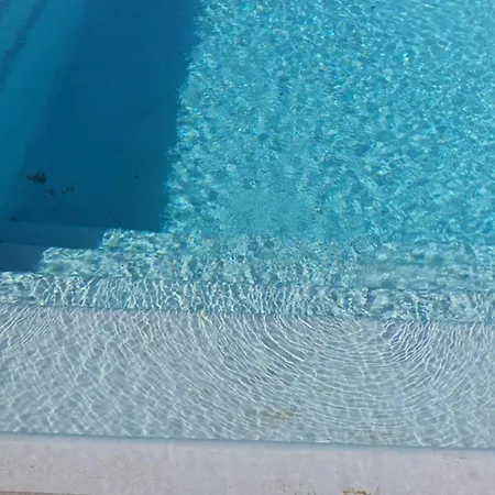 Maison Familiale Avec Piscine Chauffee Semesterbostad