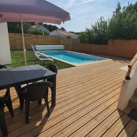 Maison Familiale Avec Piscine Chauffee Hébergement de vacances *