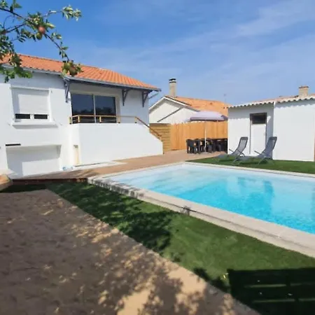 Maison Familiale Avec Piscine Chauffee