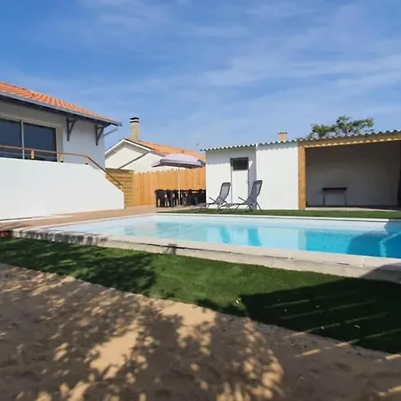 Semesterbostad Maison Familiale Avec Piscine Chauffee *