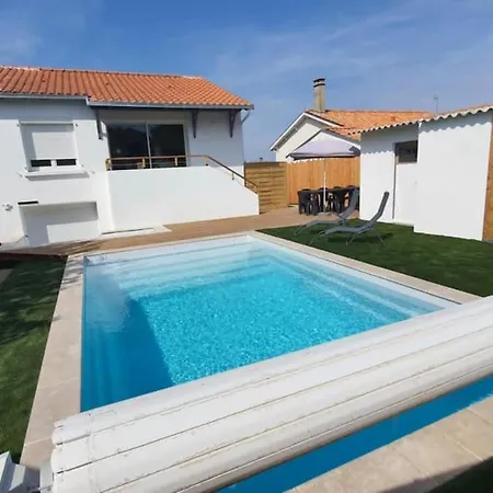 Semesterbostad Maison Familiale Avec Piscine Chauffee